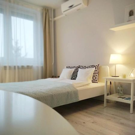 White Almond Apartment Boedapest Buitenkant foto