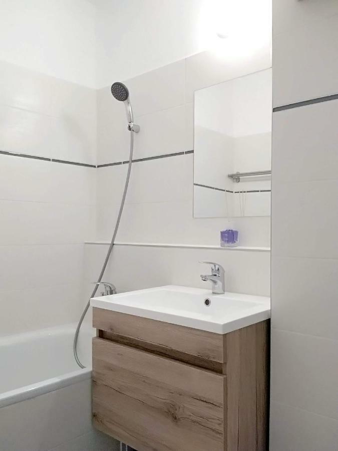 White Almond Apartment Boedapest Buitenkant foto