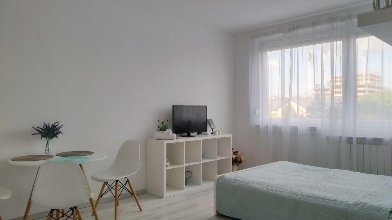 White Almond Apartment Boedapest Buitenkant foto